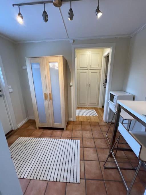 Apartament With Access To Garden, Central, Quiet And With Free Parking فردريكسْتاد المظهر الخارجي الصورة
